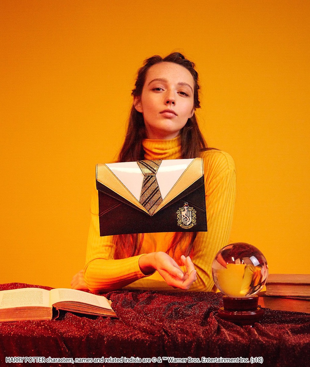 ハッフルパフ　ユニフォーム　クラッチ