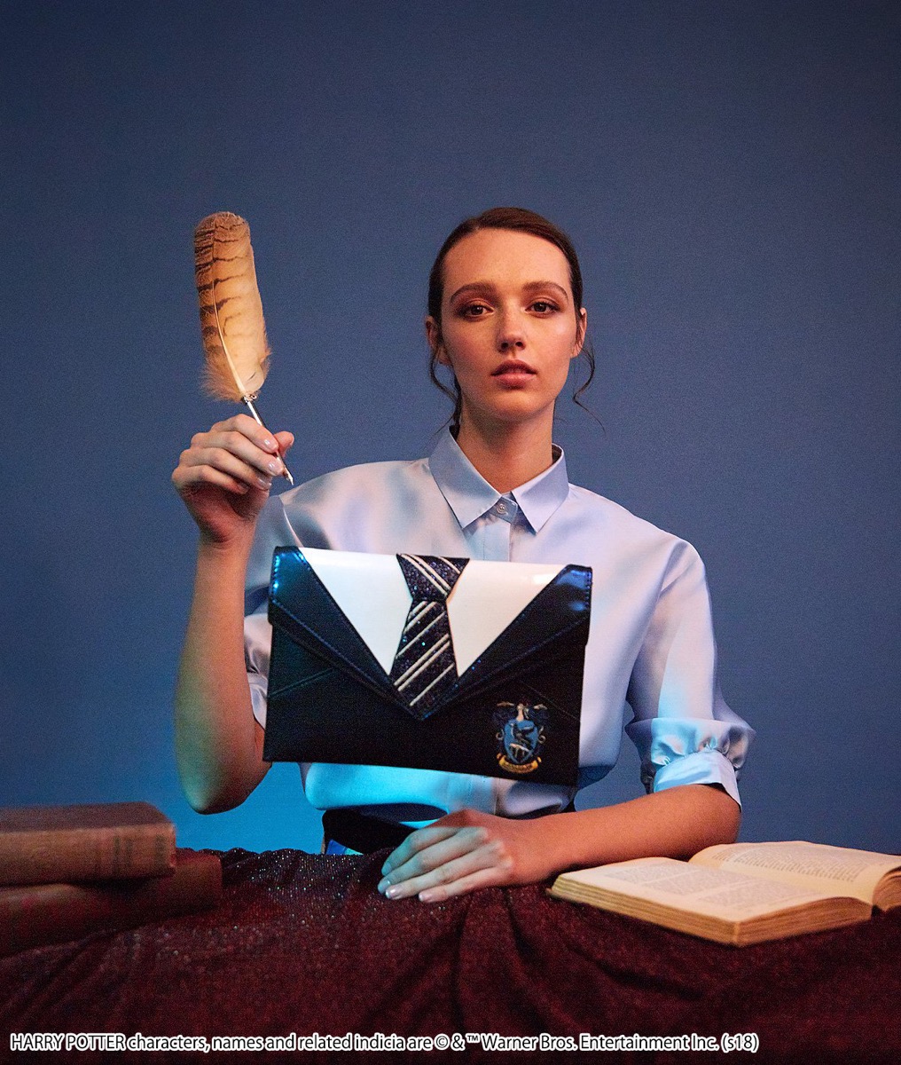 レイブンクロー　ユニフォーム　クラッチ