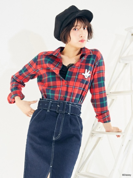 チェックシャツ