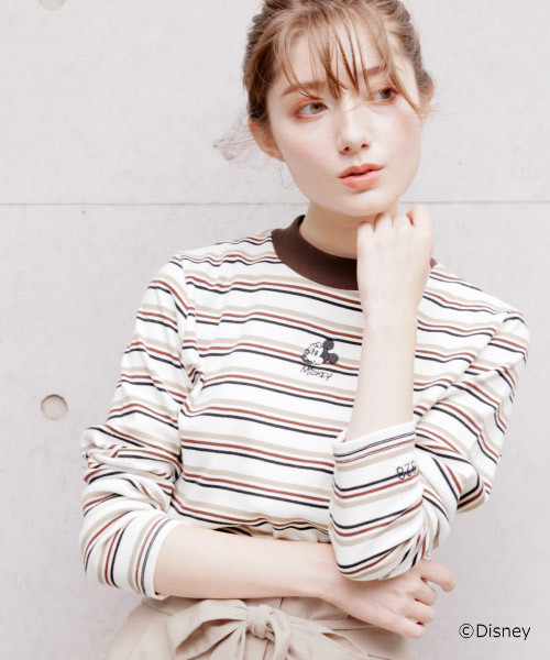 ディズニーキャラクターハイネックＴ４