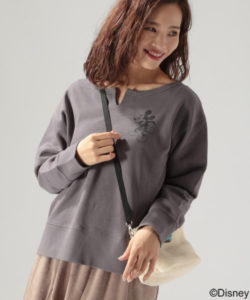 【Disney(ディズニー）】ミッキーマウスウラボアプルオーバー