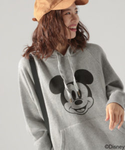 【Disney(ディズニー）】ミッキーマウスウラケパーカ