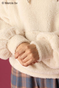 もこもこミッフィーパーカー５