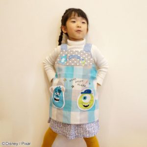 【DISNEY/PIXAR】モンスターズ・ユニバーシティ　向かい合わせポケットエプロン　キッズ3