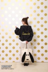 スヌーピーマウンテンパーカー７