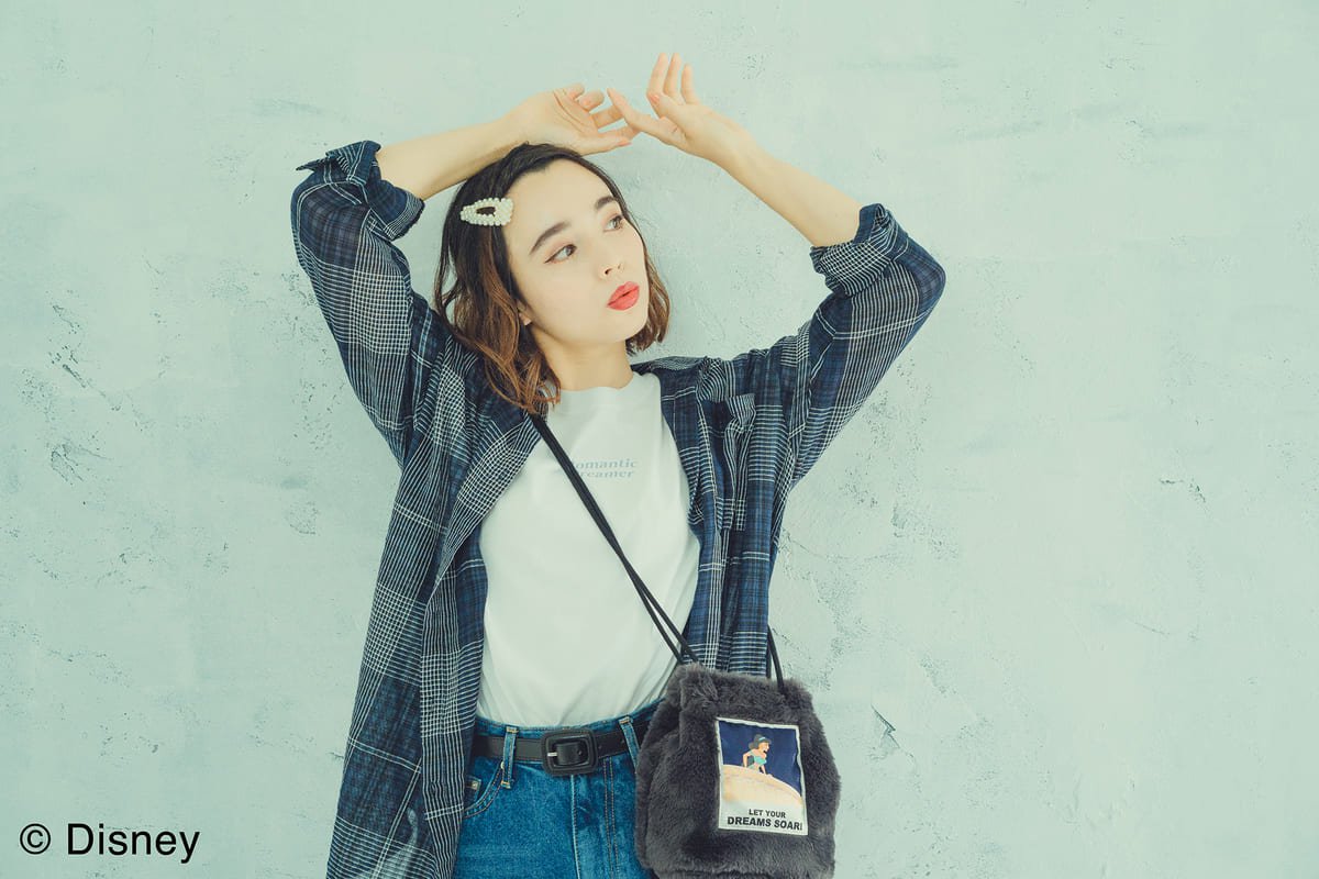 ディズニープリンセス/フェイクファー巾着バッグモデル