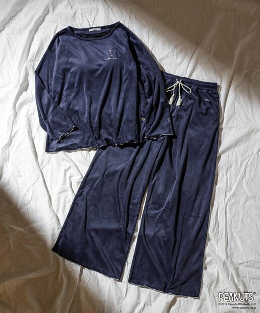 PEANUTS マシュマロタッチパジャマセット